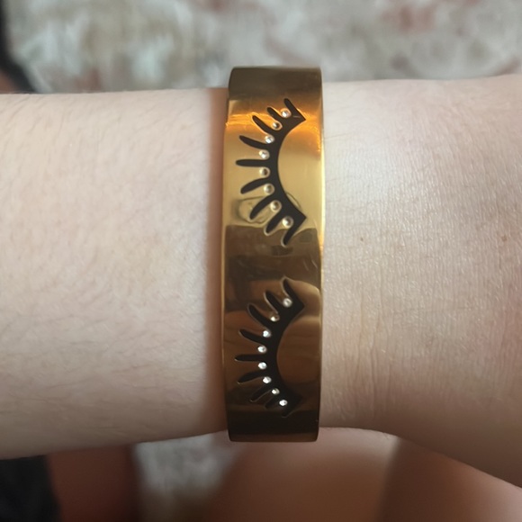 BAUBLEBAR Eyelash Bracelet - Picture 1 of 4